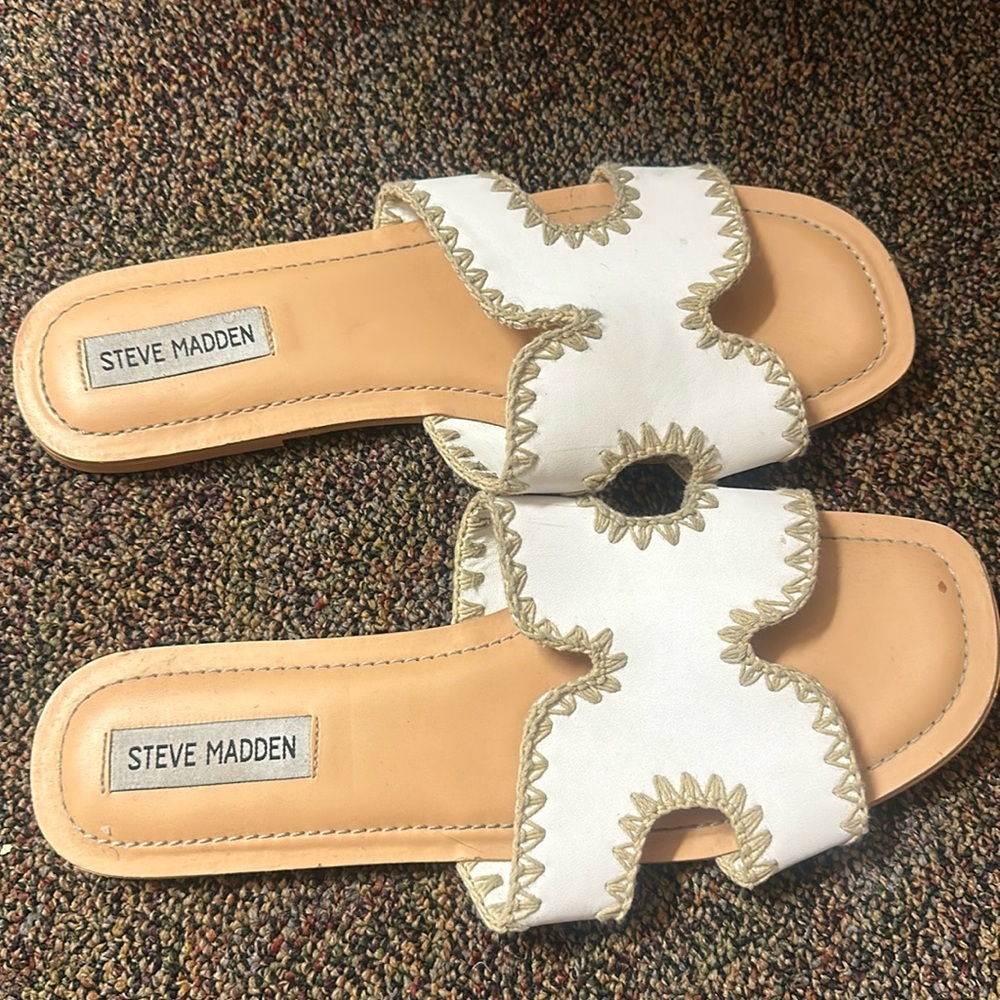 Steve Madden slippers
